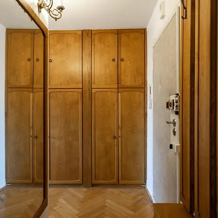 Apartment 20